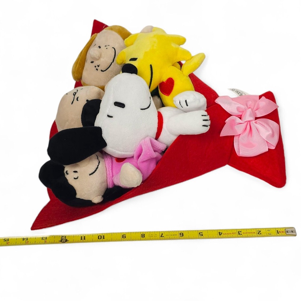 Peanuts Snoopy Plush Bouquet Charlie Brown Lucy Woodstock Ruz Valentine Gift NEW - Picture 6 of 16